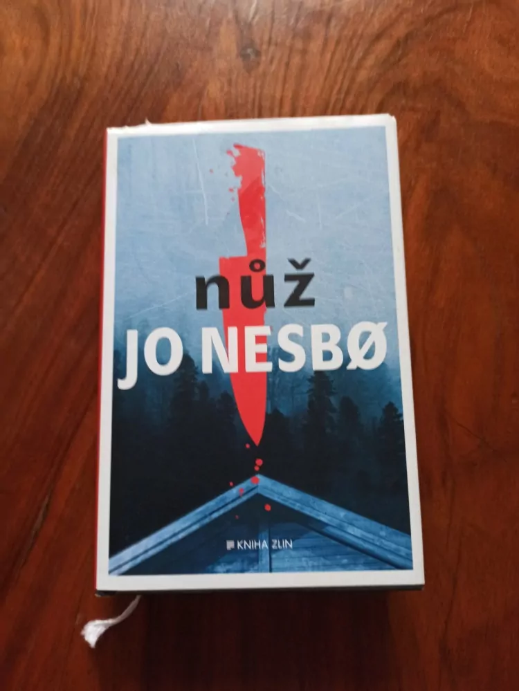 JO NESBØ - Nůž