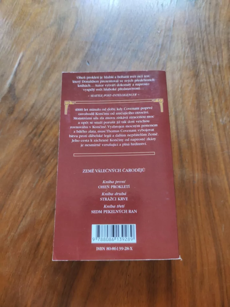 STEPHEN R. DONALDSON - Země válečných čarodějů 1. - Oheň Prokletí