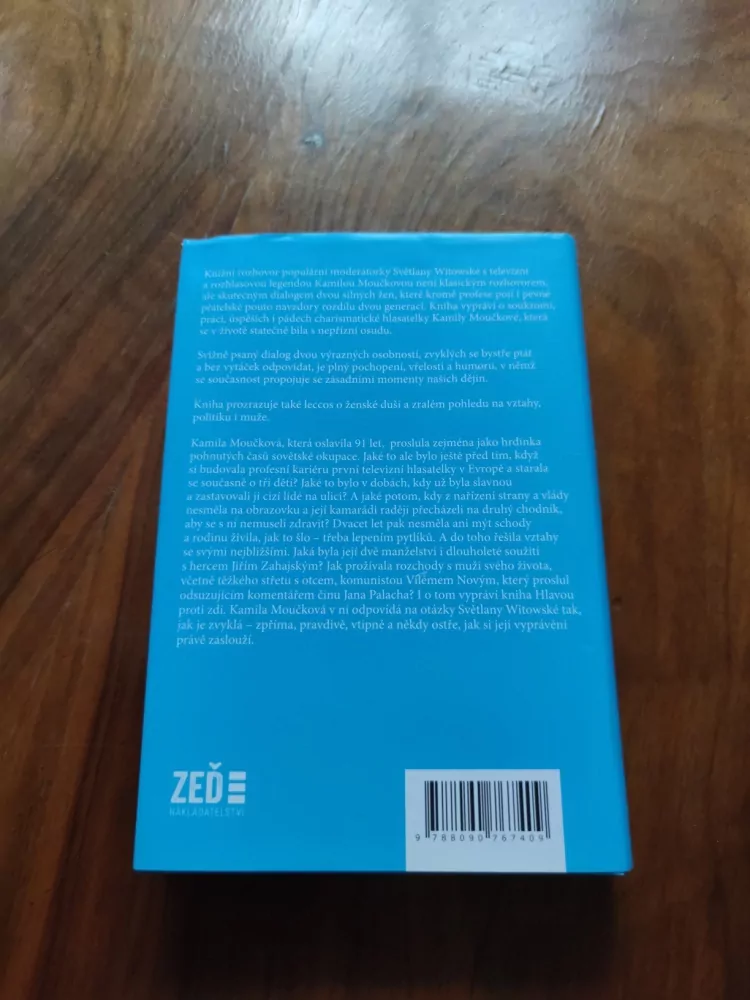 KAMILA MOUČKOVÁ, SVĚTLANA WITOVSKÁ - Hlavou proti zdi