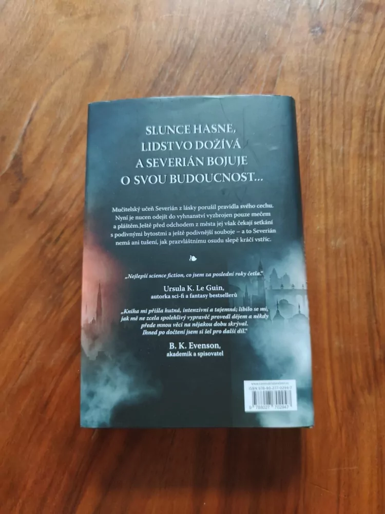 GENE WOLFE - Mučitelův stín