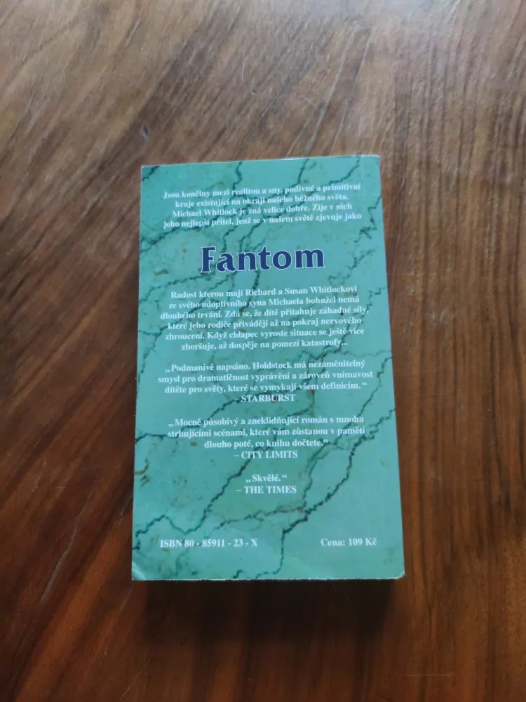 ROBERT HOLDSTOCK - Fantom