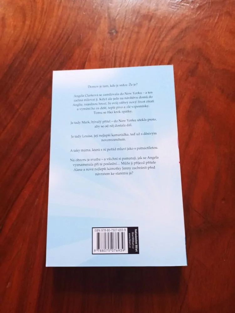 LINDSEY KELK - Zbožňuju Londýn