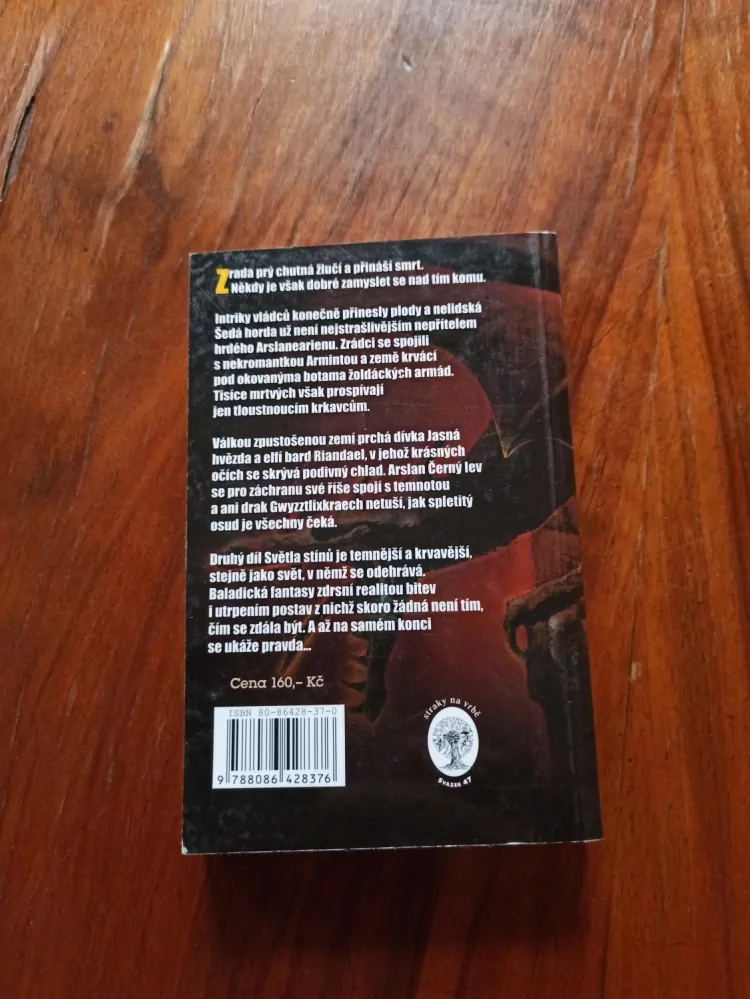 LENKA HNÍZDILOVÁ - Světlo stínů 2. díl - Světlo temnot