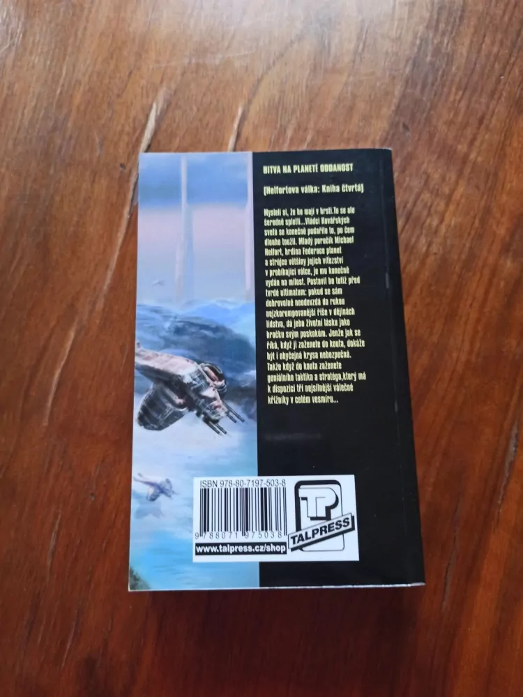 GRAHAM SHARP PAUL - Helfortova válka 4. - Bitva na planetě Oddanost
