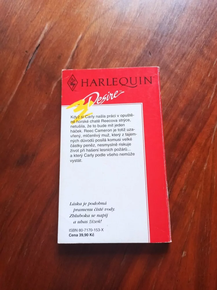 MARY MAXWELL - Hra s ohněm