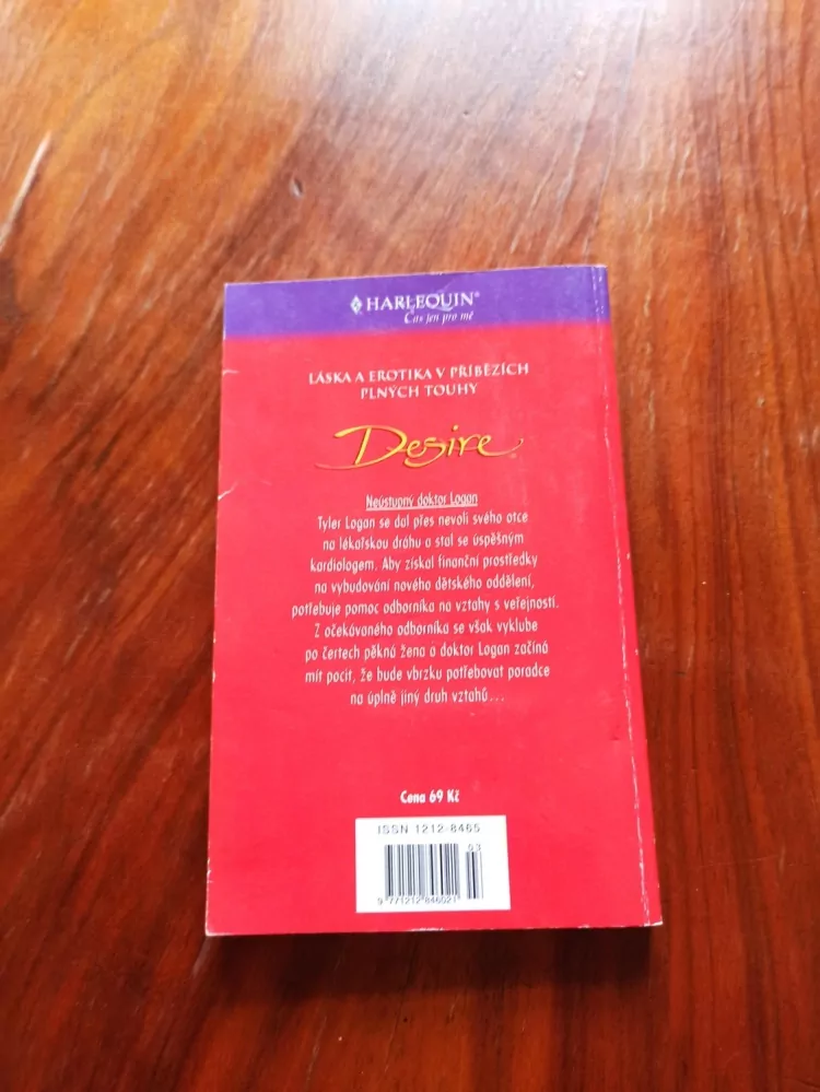 LEANNE BANKS - Neústupný doktor Logan