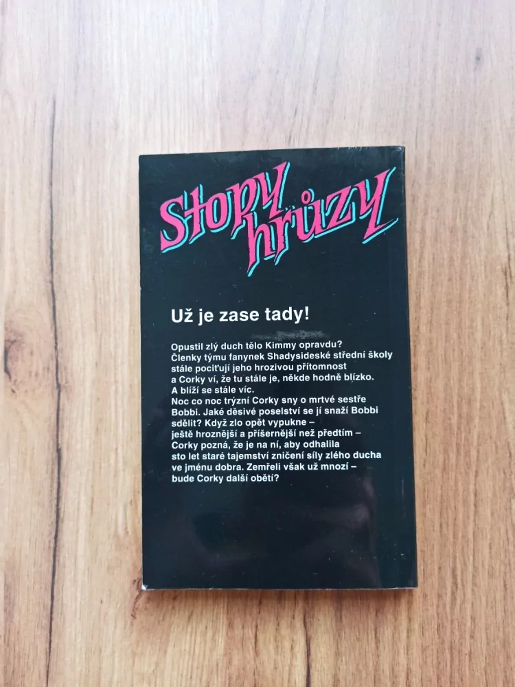 ROBERT LAWRENCE STINE - Záludné zlo - Stopy hrůzy (36.)