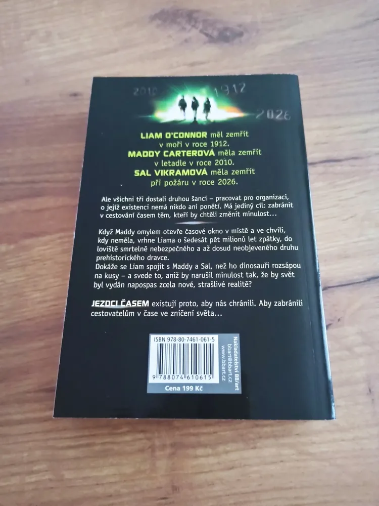 ALEX SCARROW - Jezdci časem 2. – Predátoři