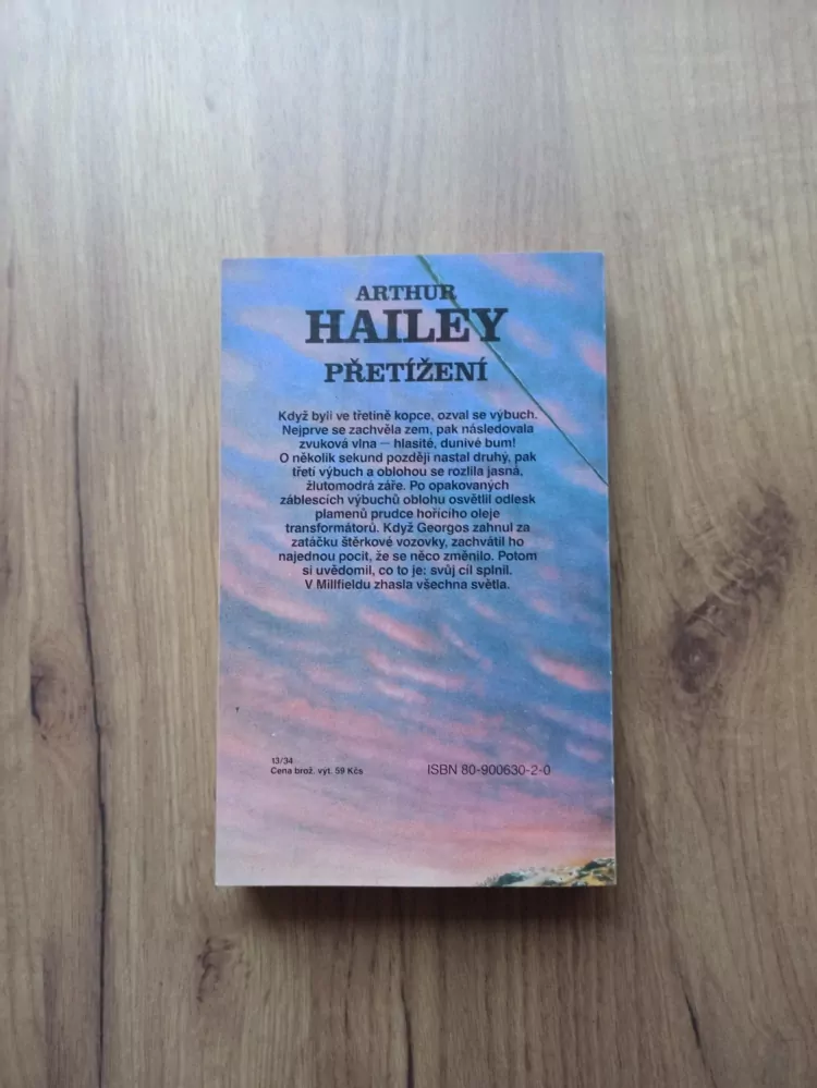 ARTHUR HAILEY - Přetížení