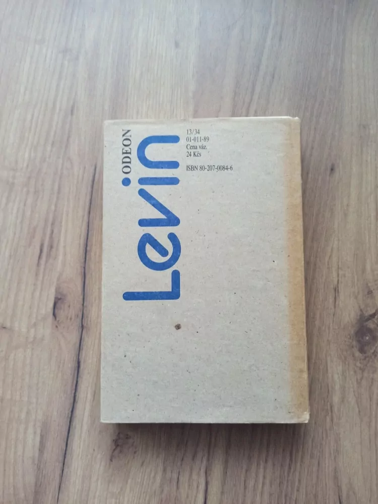 IRA LEVIN - Rosemary má děťátko, Stepfordské paničky