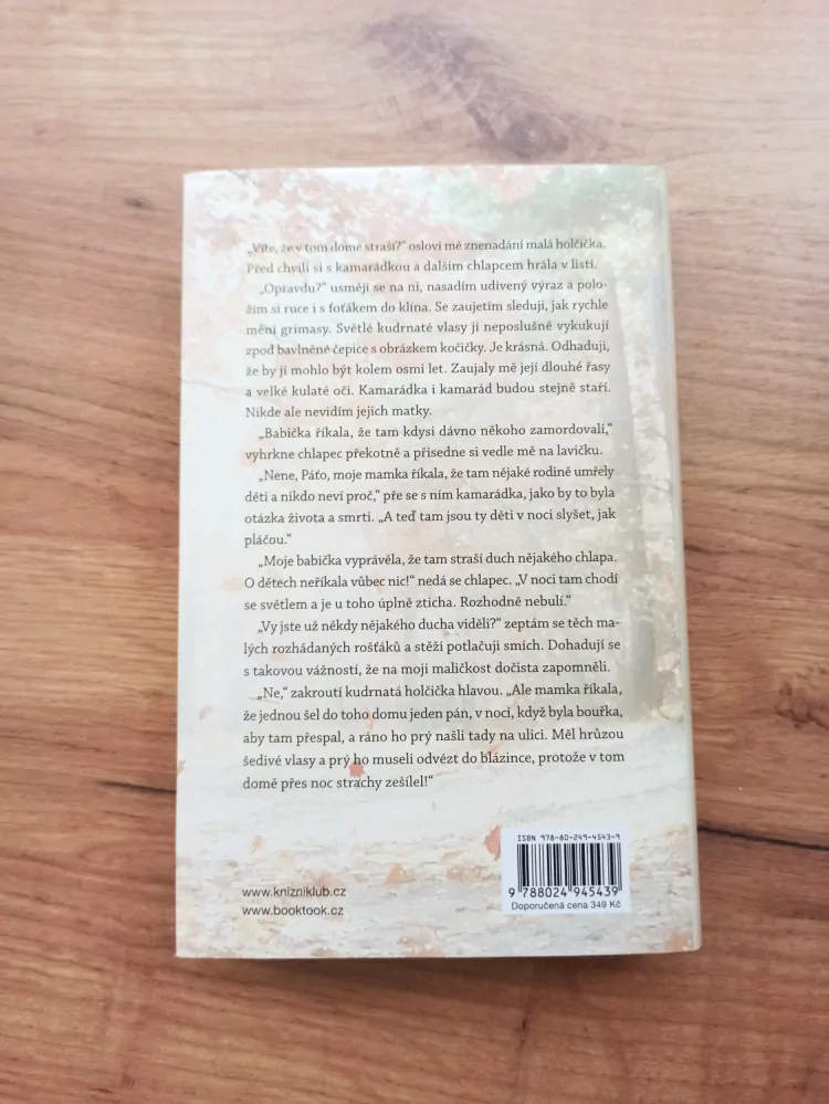 MIRKA SKOČÍLKOVÁ - Opuštěný dům