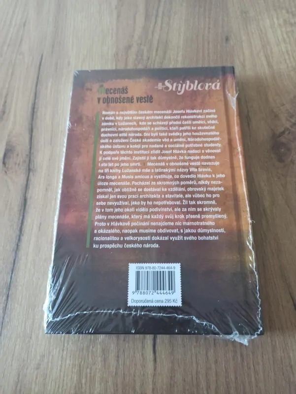 VALJA STÝBLOVÁ - Lužanská mše IV. - Mecenáš v obnošené vestě