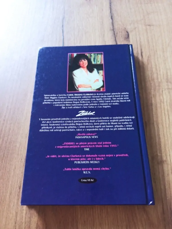 CAROL HIGGINS CLARK - Zádrhel