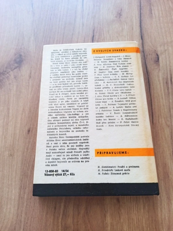 NORA SZCZEPAŃSKÁ - Divoký Anda