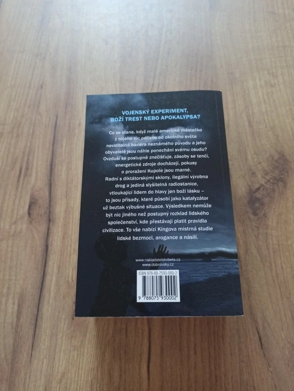 STEPHEN KING - Pod kupolí