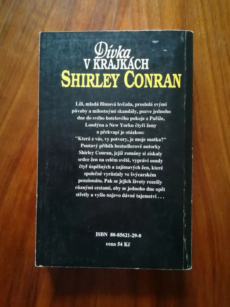 SHIRLEY CONRAN - Dívka v krajkách - 1.díl