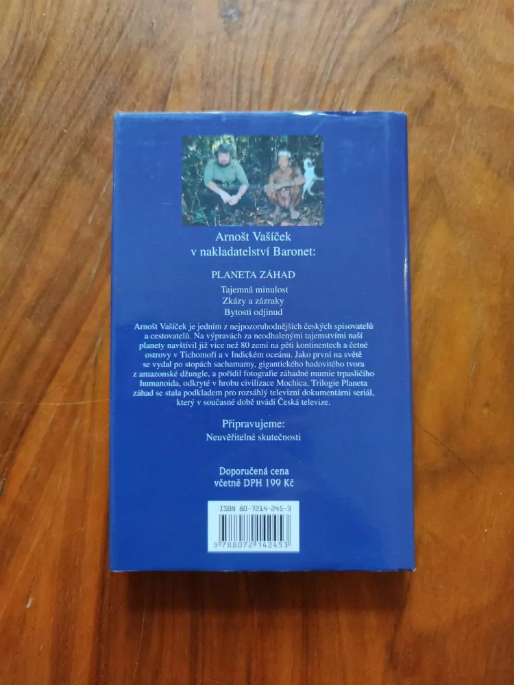 ARNOŠT VAŠÍČEK - Planeta záhad. III. díl, Bytosti odjinud