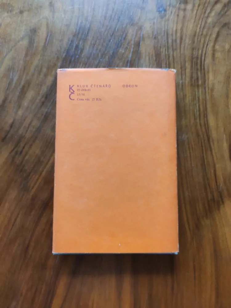 JOHN UPDIKE - Milenci a manželé