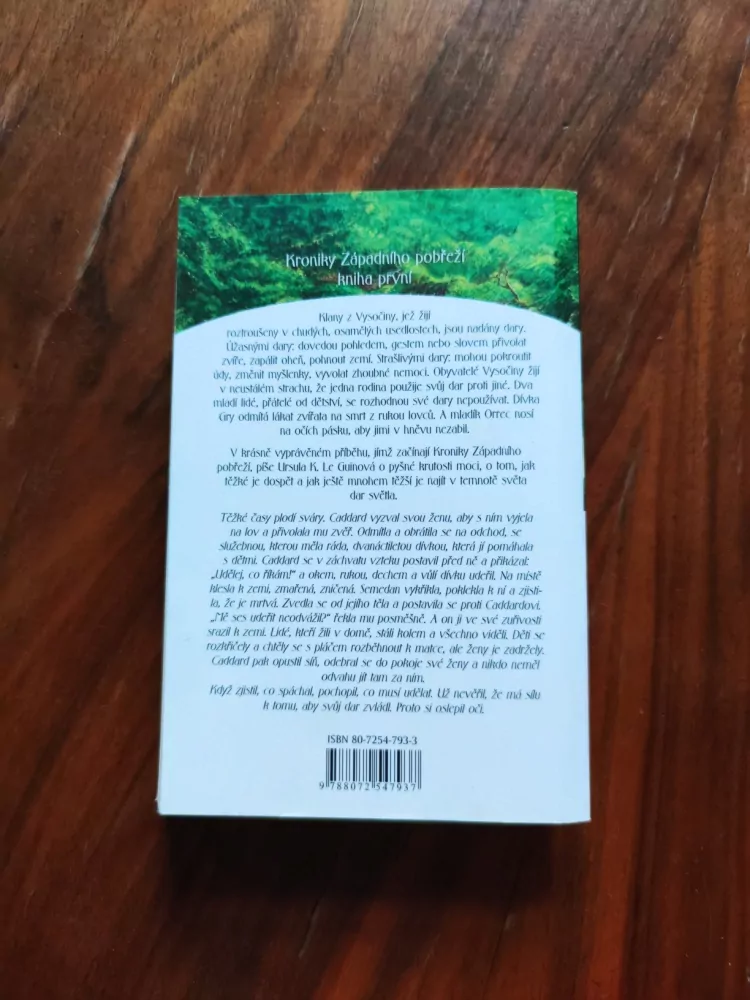 URSULA K. LE GUIN - Dary - Kroniky Západního pobřeží - Kniha první