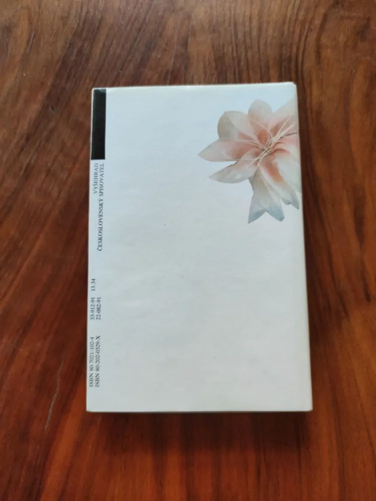DAPHNE DU MAURIER - Mrtvá a živá