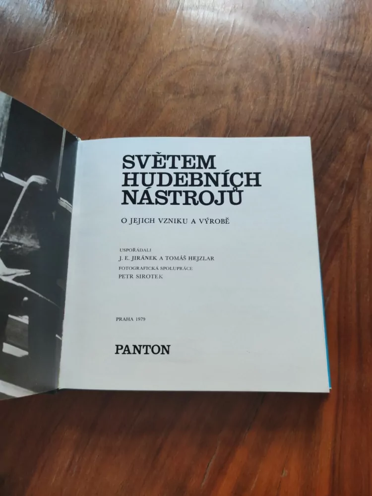 JAROSLAV EUGEN JIRÁNEK, TOMÁŠ HEJZLAR - Světem hudebních nástrojů