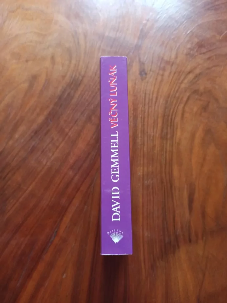 DAVID GEMMELL - Věčný luňák