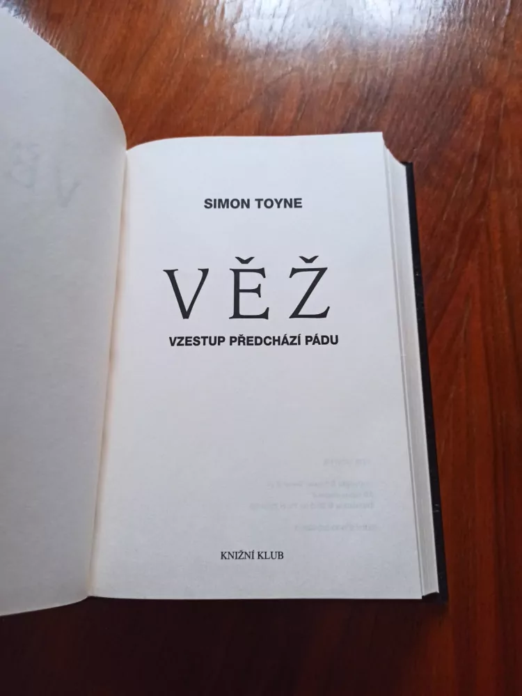 SIMON TOYNE - Věž: vzestup předchází pádu