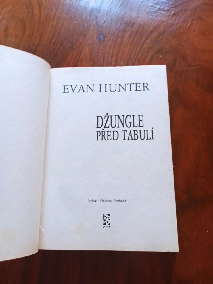 EVAN HUNTER - Džungle před tabulí
