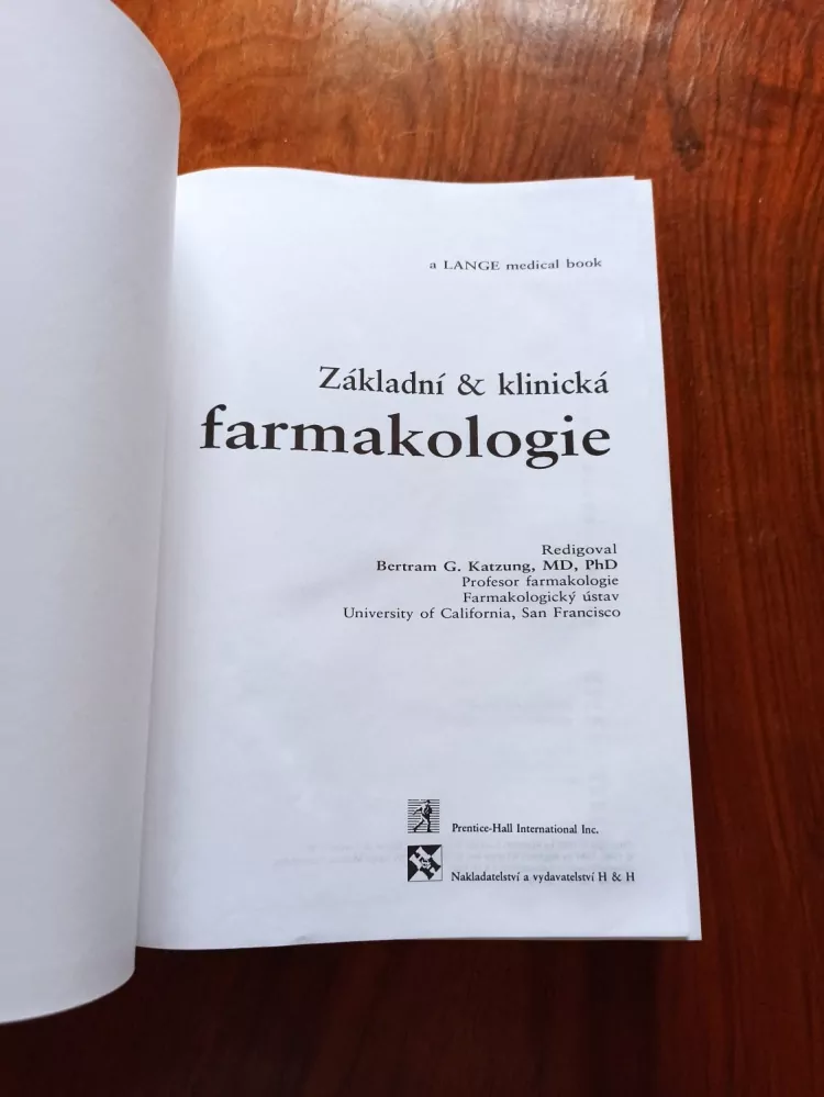 BERTRAM G. KATZUNG - Základní a klinická farmakologie