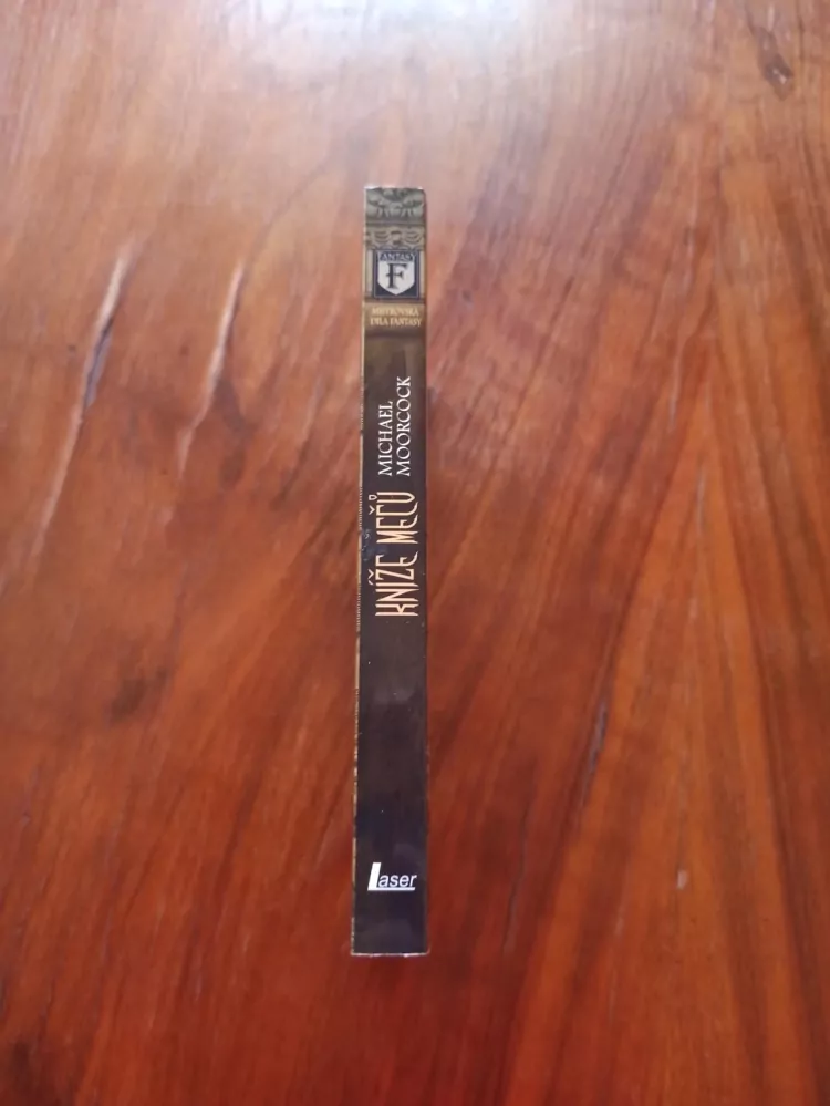 MICHAEL MOORCOCK - Kníže mečů