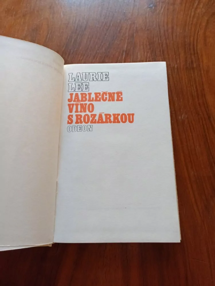 LAURIE LEE - Jablečné víno s Rozárkou