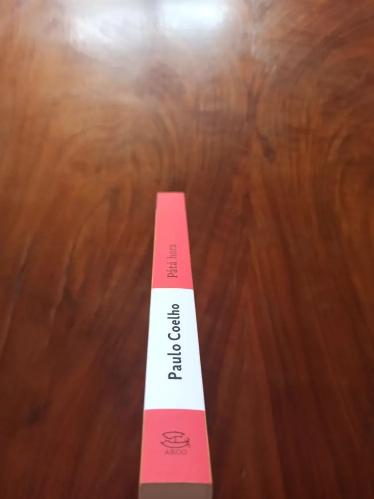 PAULO COELHO - Pátá hora