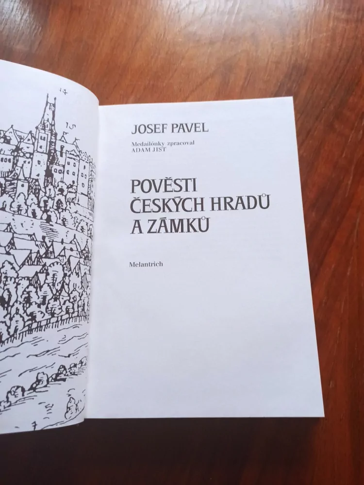 JOSEF PAVEL - Pověsti českých hradů a zámků