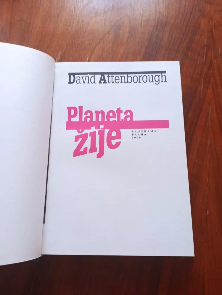 DAVID ATTENBOROUGH - Planeta žije