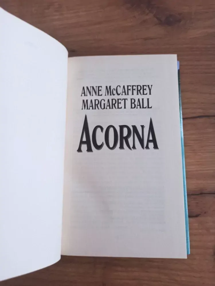 ANNE McCAFFREY, MARGARET BALL - Acorna