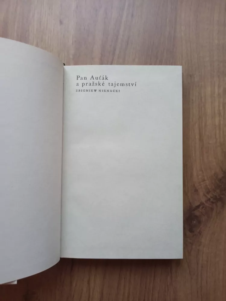 ZBIGNIEW NIENACKI - Pan Auťák a pražské tajemství