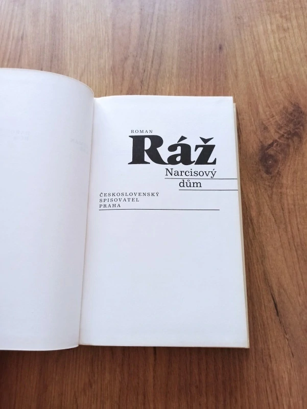 ROMAN RÁŽ - Narcisový dům