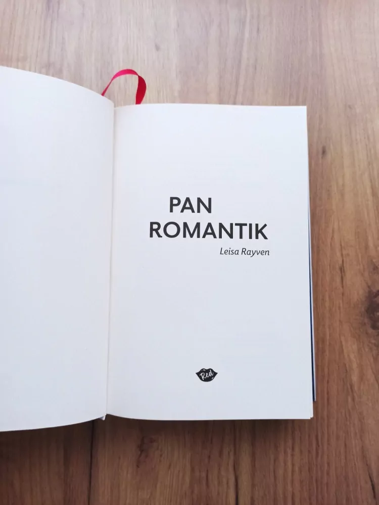 LEISA RAYVEN - Pan Romantik