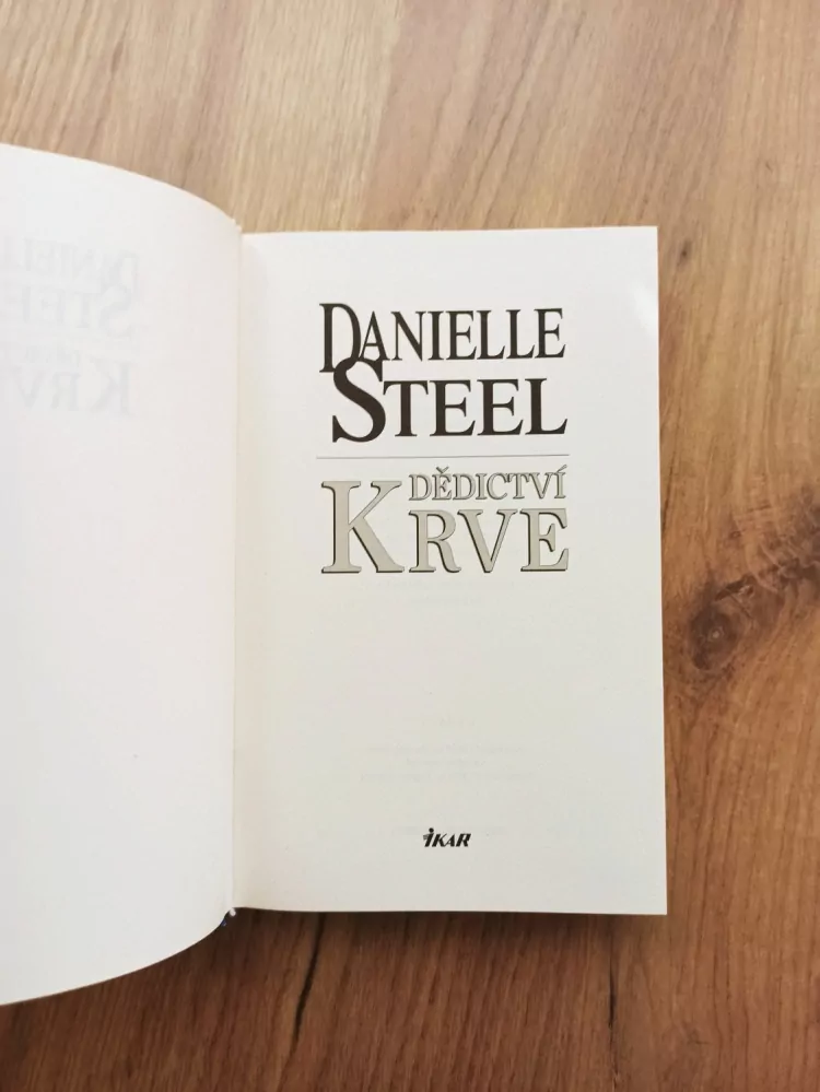 DANIELLE STEEL - Dědictví krve