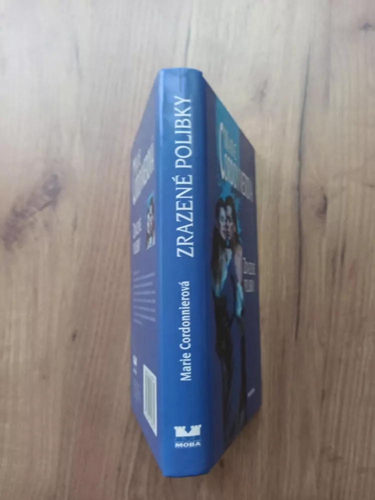 MARIE CORDONNIER - Zrazené polibky