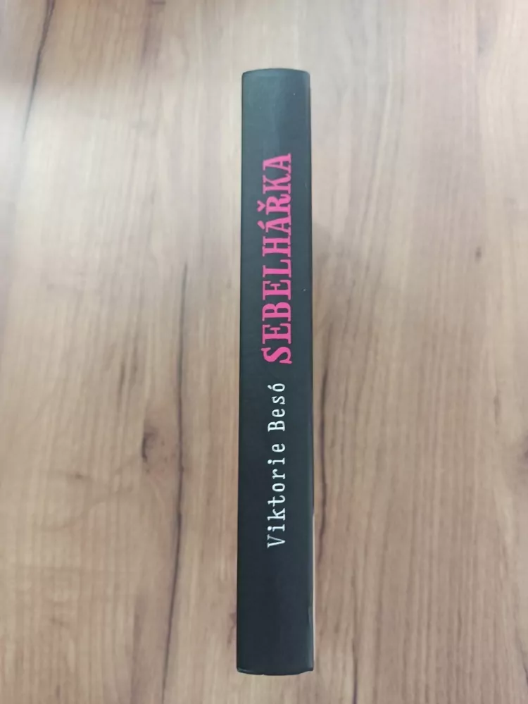 VIKTORIE BESÓ - Sebelhářka