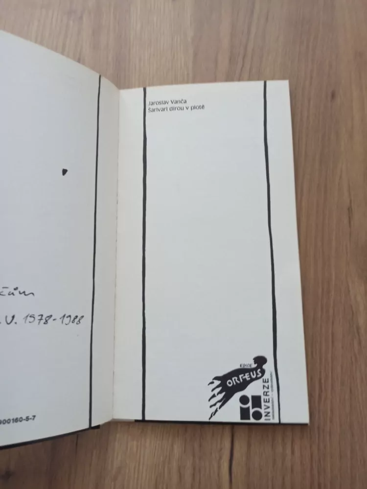 JAROSLAV VANČA - Šarivari dírou v plotě: sbírka veršů 1978-88