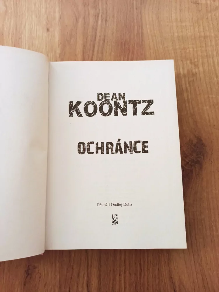 DEAN KOONTZ - Ochránce