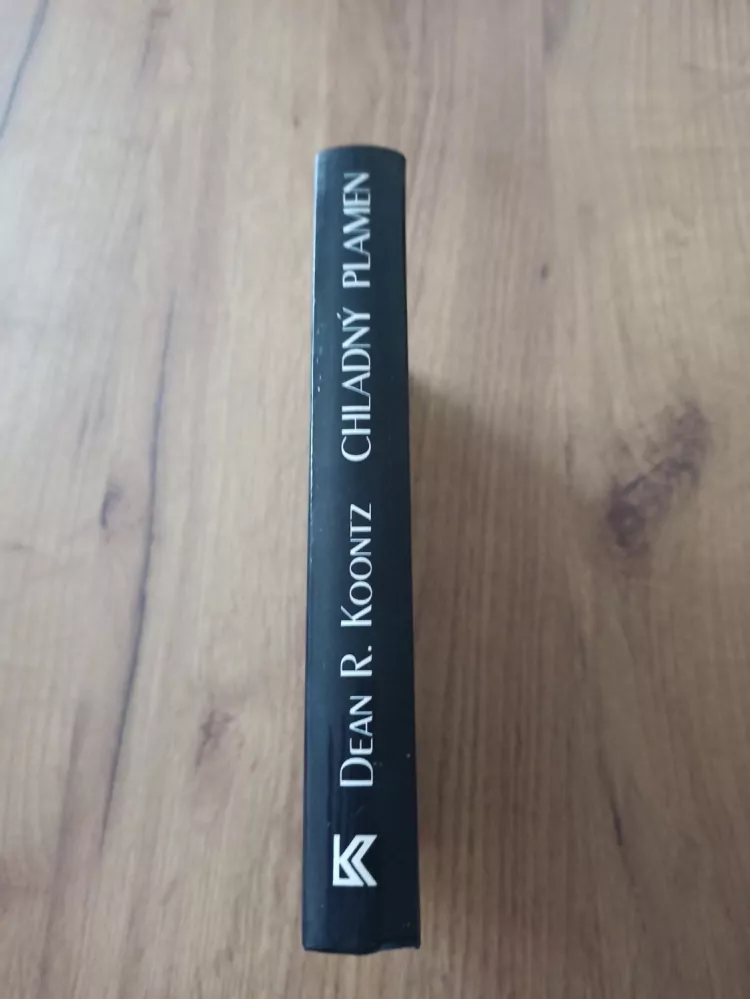 DEAN KOONTZ - Chladný plamen