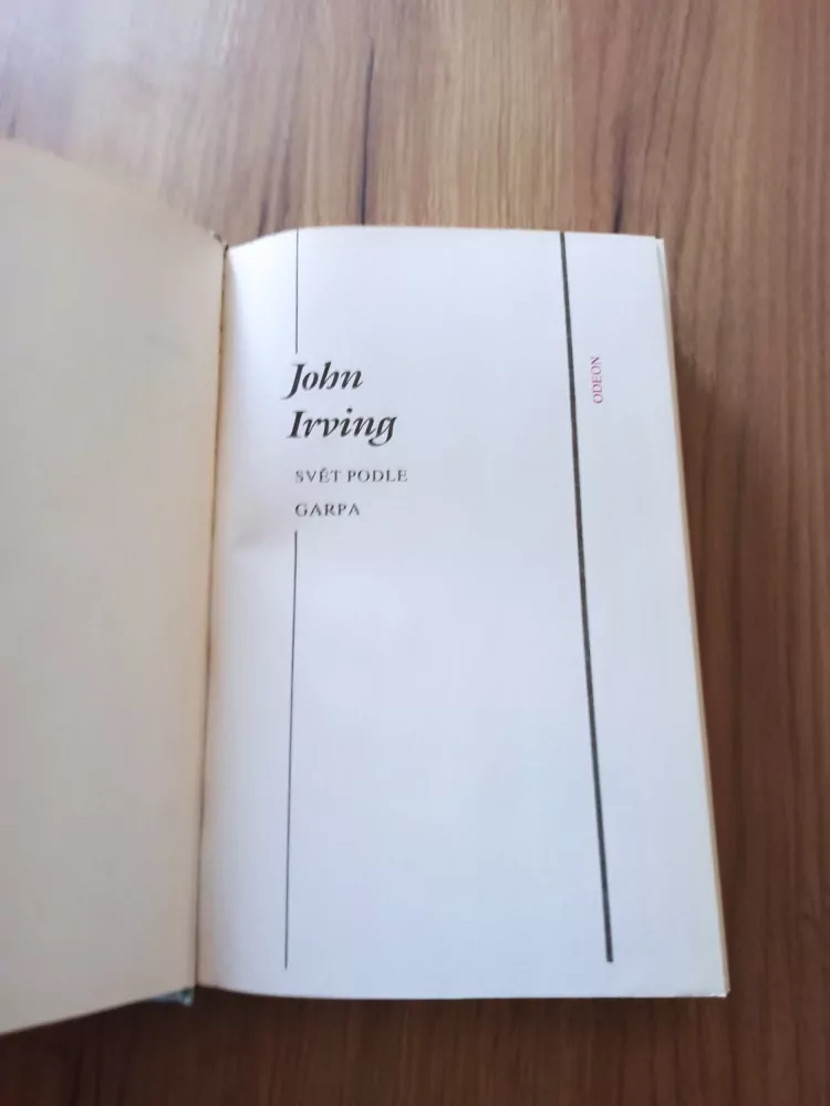 JOHN IRVING - Svět podle Garpa