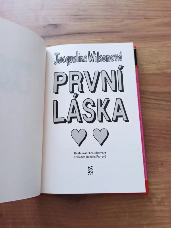 JACQUELINE WILSON - První láska
