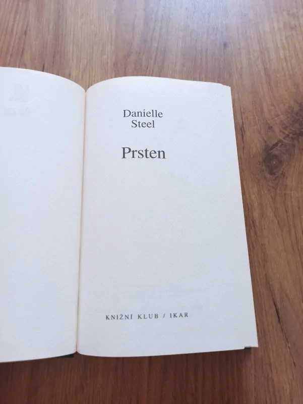 DANIELLE STEEL - Prsten