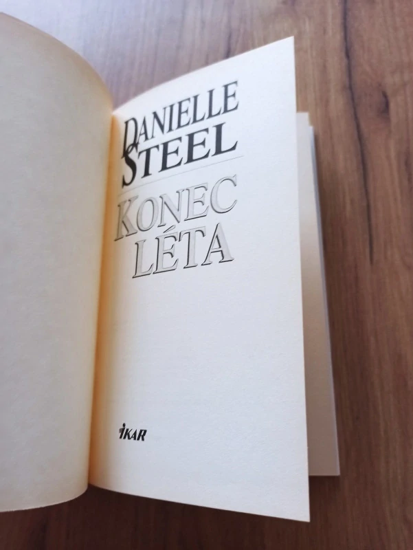 DANIELLE STEEL - Konec léta