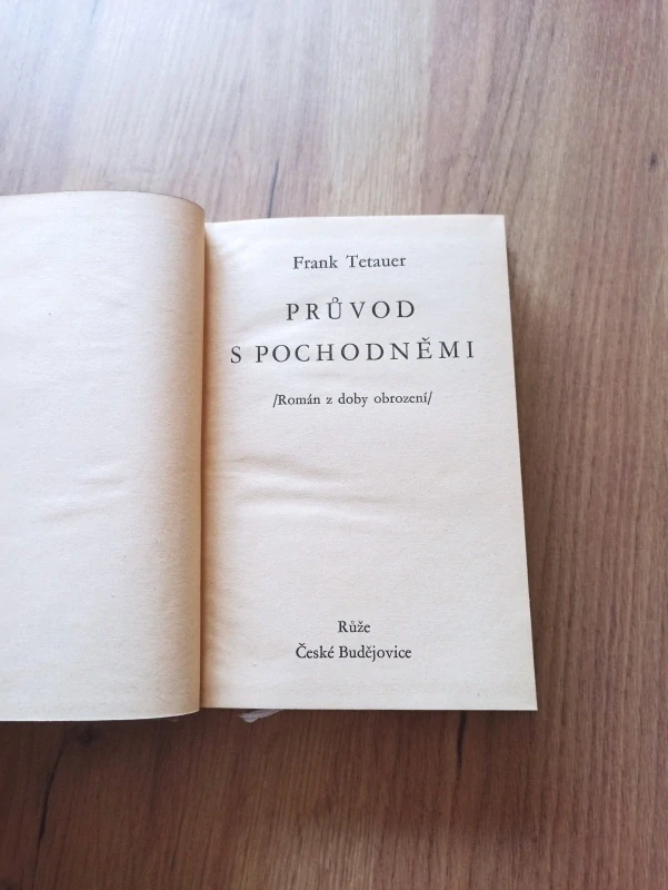 FRANK TETAUER - Průvod s pochodněmi
