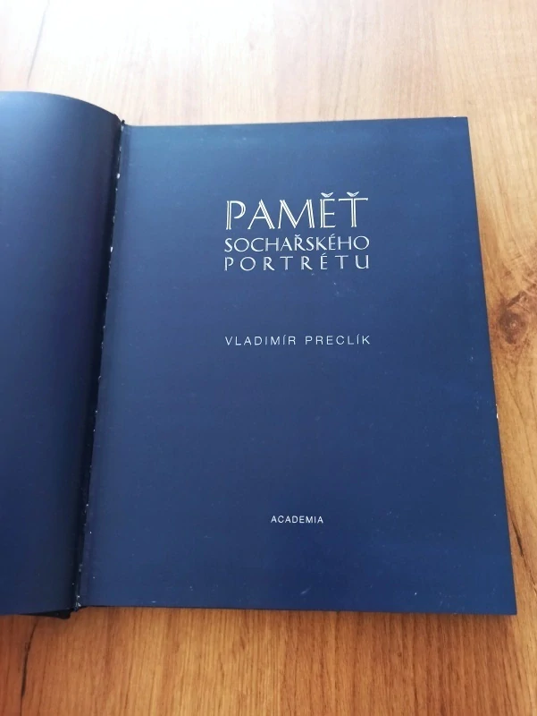 VLADIMÍR PRECLÍK - Paměť sochařského portrétu